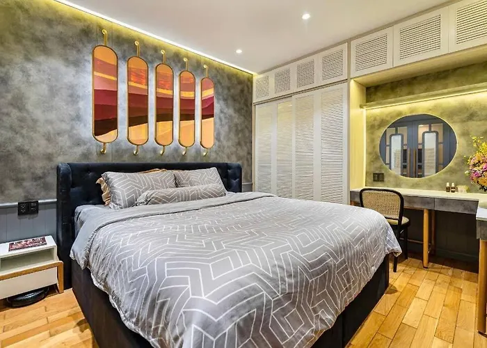 Classic Luxury Condo & Swiming Rooftop Pool