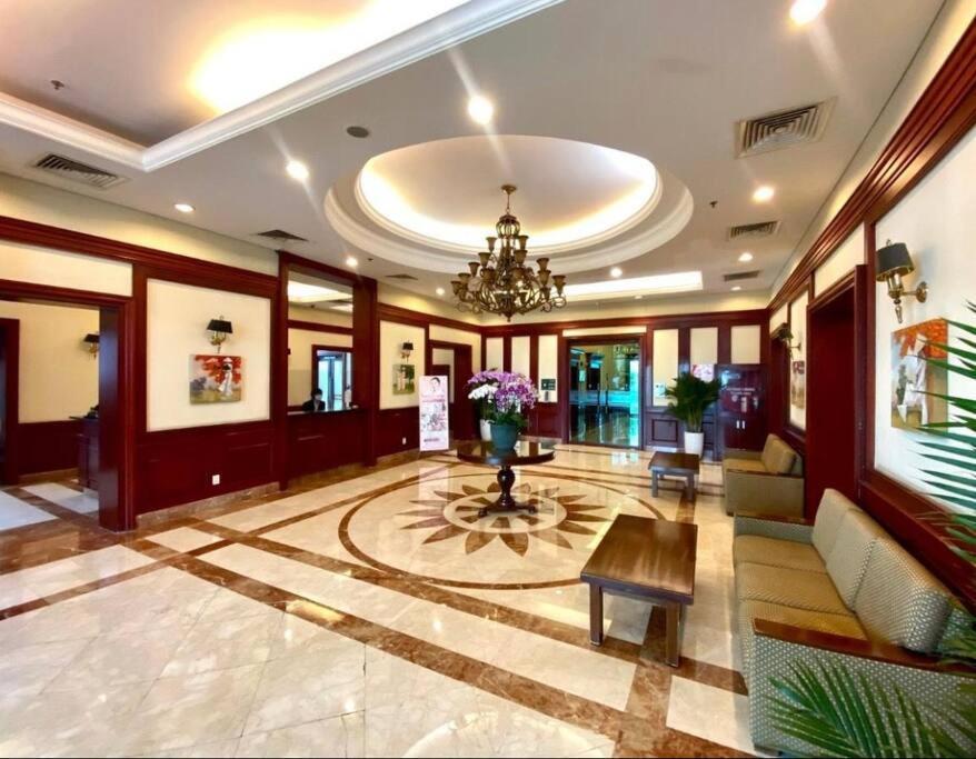 Classic Luxury & Swiming Rooftop Pool * TP. Hồ Chí Minh